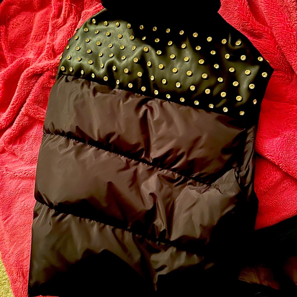 Pinko black puffer vest w rhinestones size EU 42. Worn twice